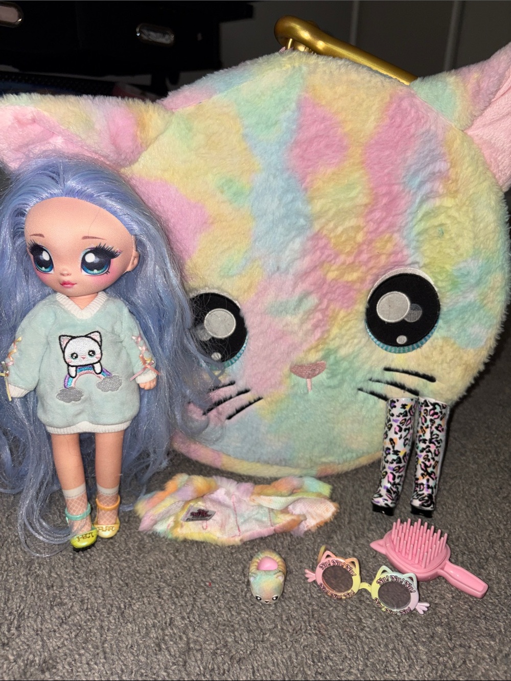 MGA Entertainment Na Na Na Surprise Ultimate Rainbow Kitty